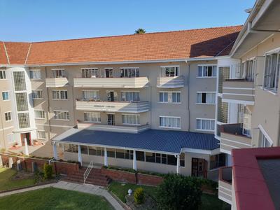 Apartment / Flat For Sale in Rondebosch, Cape Town