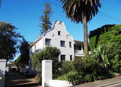 Apartment / Flat For Rent in Rosebank, Cape Town
